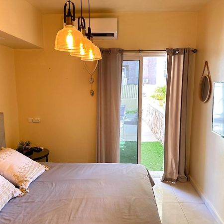 דירת נופש אילת -אלמוג Almog Suite In Eilat Close To Red Sea - דירת נופש אלמוג מרחק נגיעה מהים المظهر الخارجي الصورة