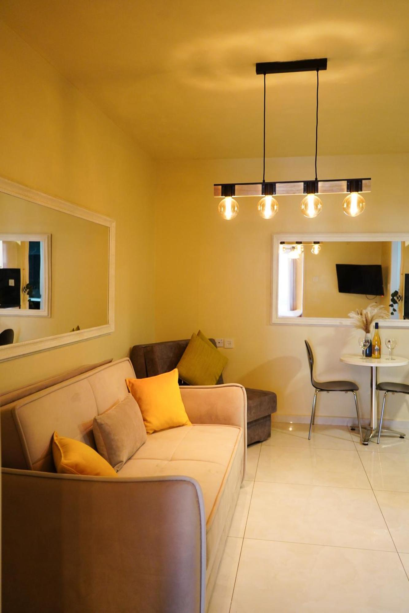 דירת נופש אילת -אלמוג Almog Suite In Eilat Close To Red Sea - דירת נופש אלמוג מרחק נגיעה מהים المظهر الخارجي الصورة
